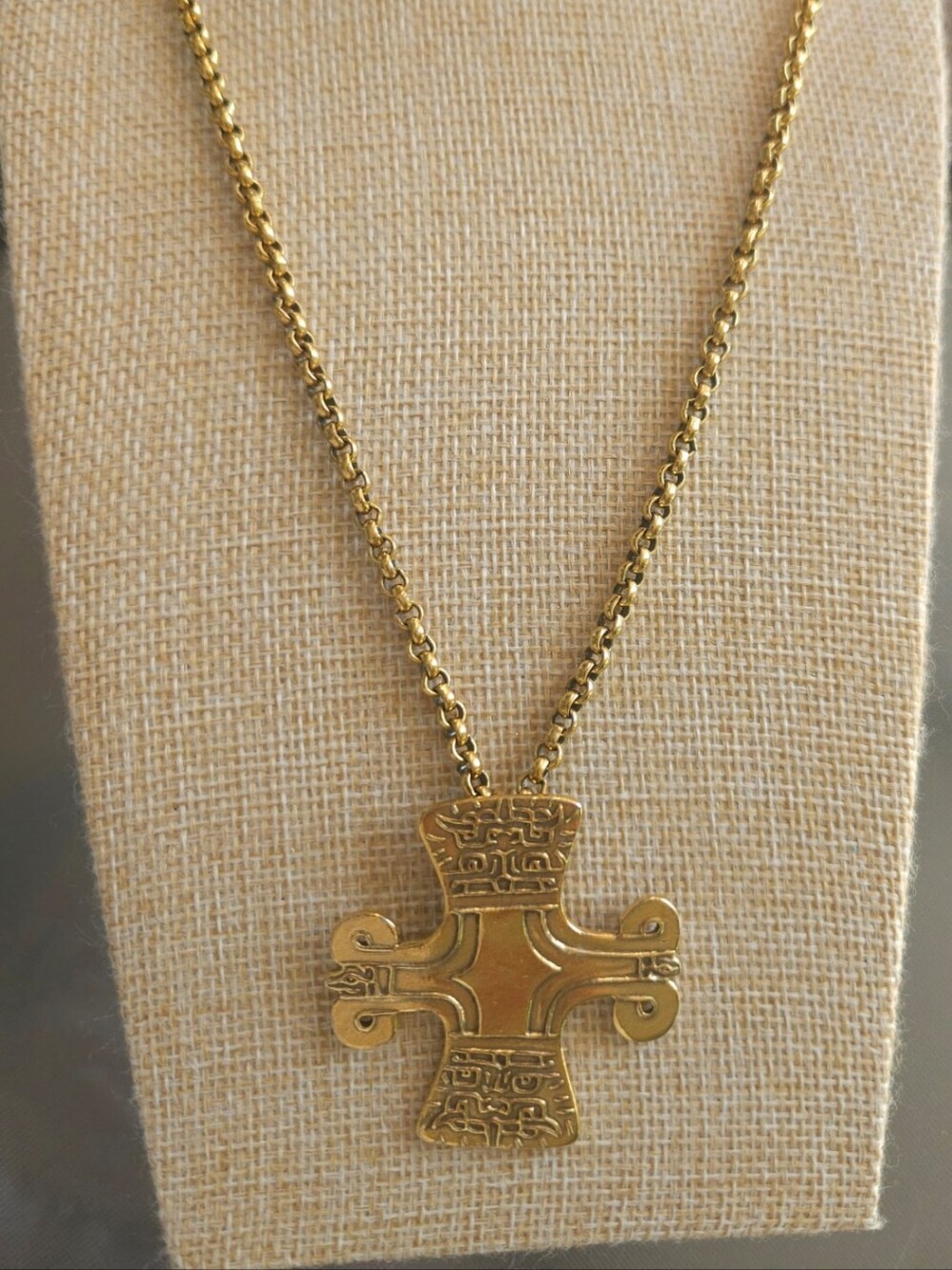 Vintage Museum of Art Gold-Tone Cross Pendant Necklace